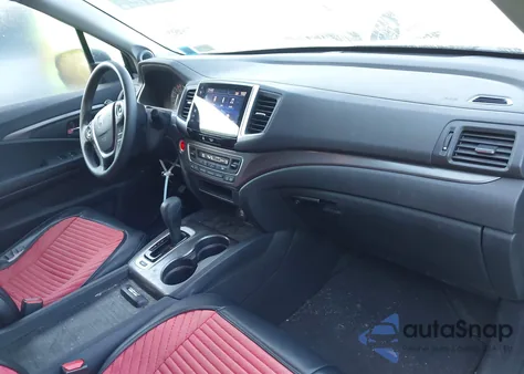 2017 Honda Pilot Ex z USA, uszkodzony, nr VIN 5FNYF6H31HB066055